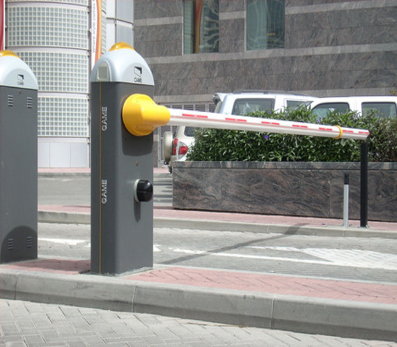traffic barrier automatic
